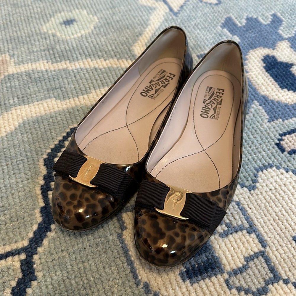 Ferragamo Ballet Flats Patent Leather Leopard Print